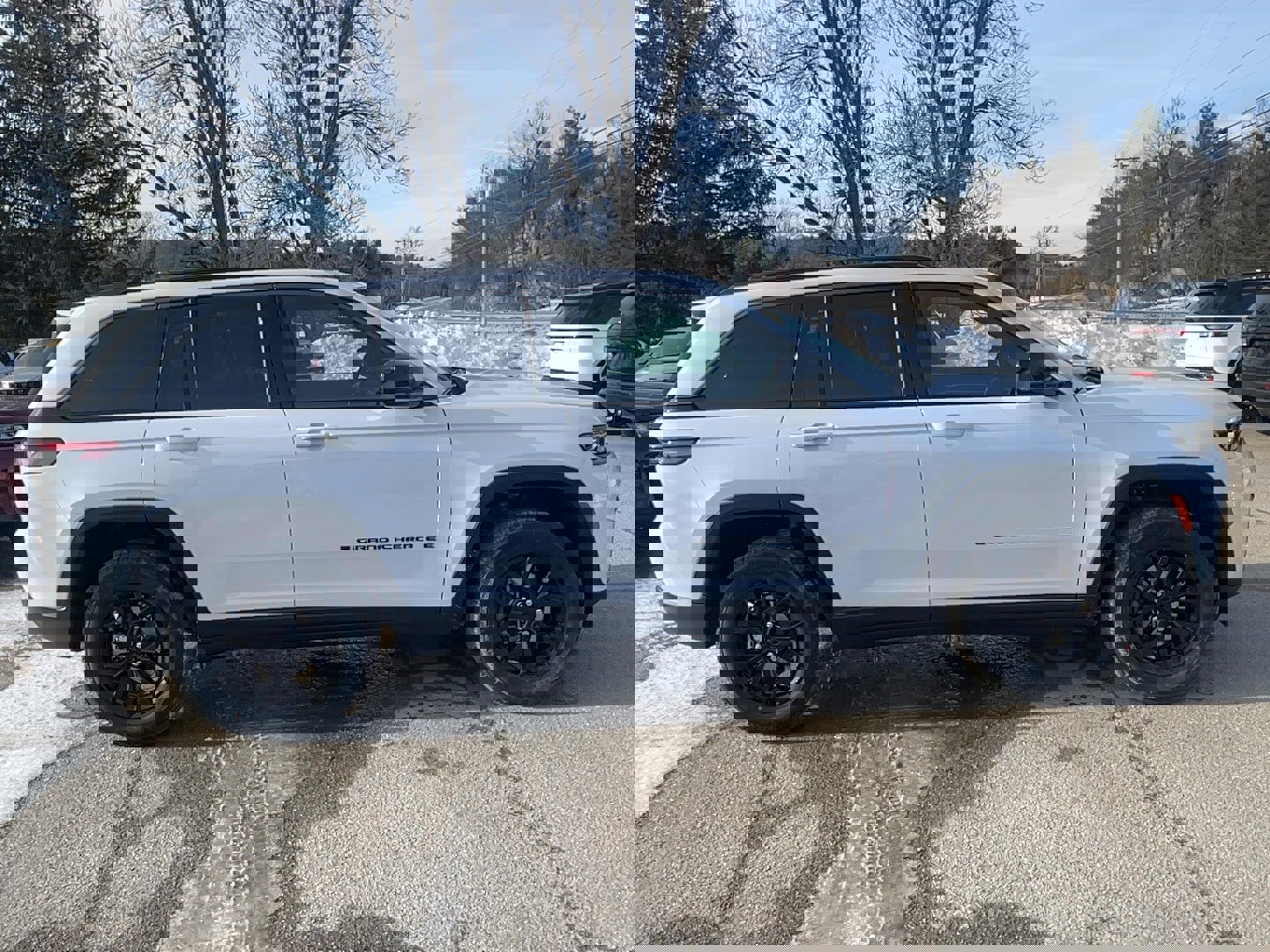 New 2026 Jeep Grand Cherokee Altitude image 4