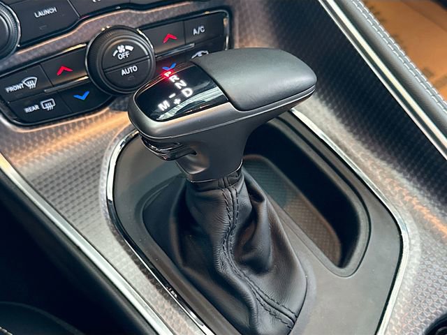 Used 2015 Dodge Challenger SRT Hellcat RWD image 18