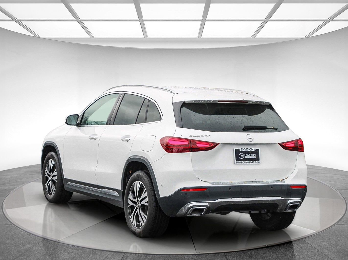 Certified 2025 Mercedes-Benz GLA 250 image 2