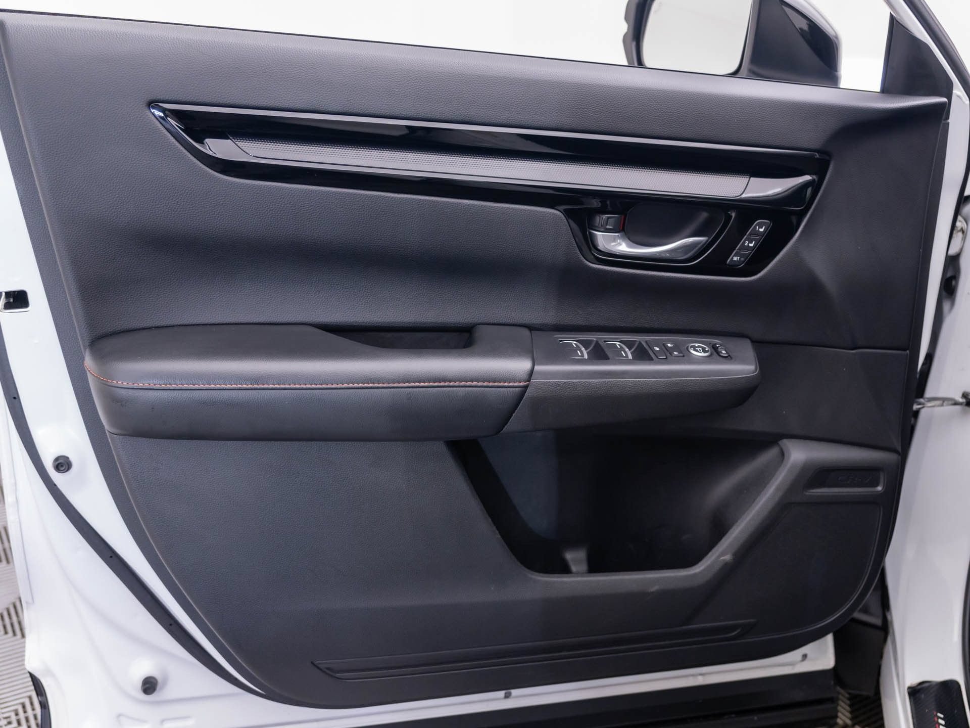 Used 2023 Honda CR-V Sport Touring image 13