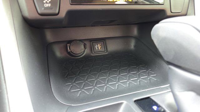 Certified 2025 Toyota RAV4 LE image 32