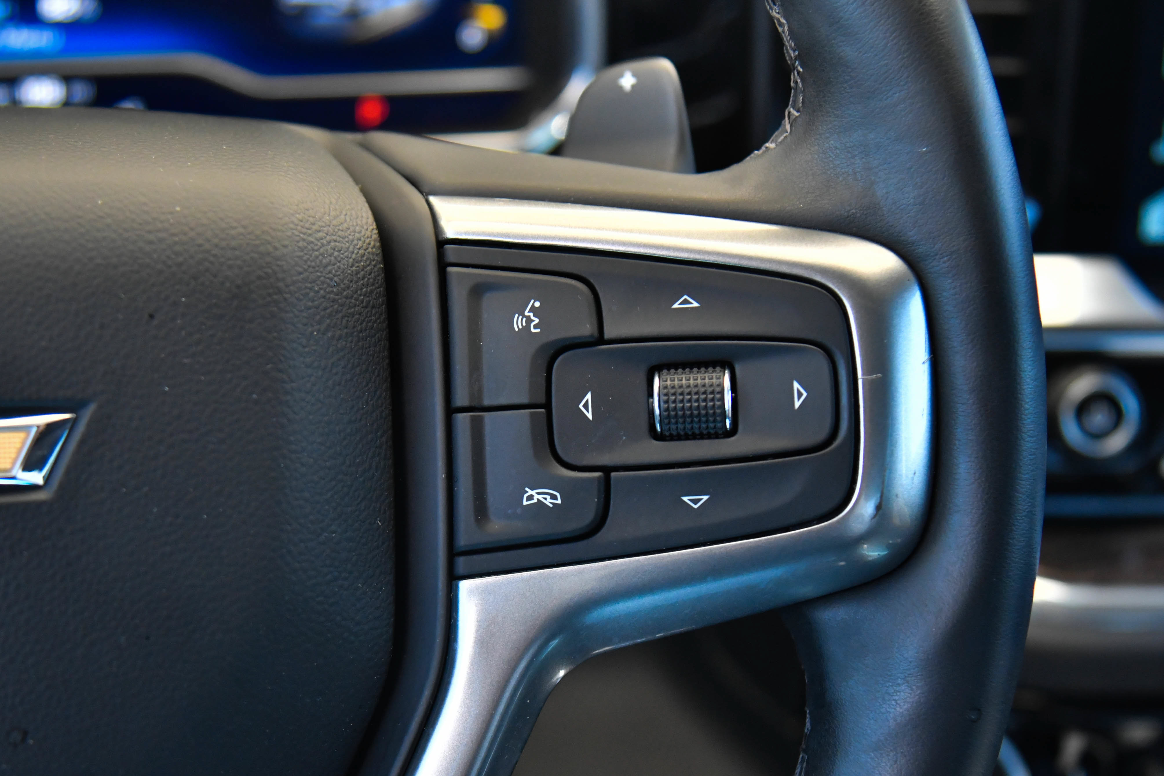 Used 2025 Chevrolet Silverado 1500 LT w/ LPO, Dark Essentials Package AWD/4WD image 32