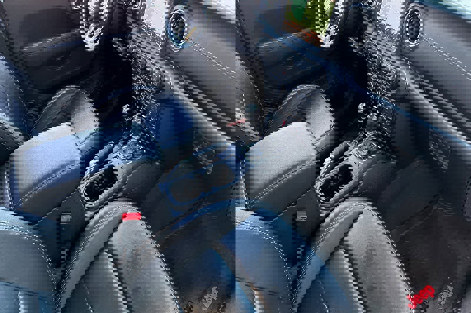 Used 2020 Jeep Gladiator Overland image 16