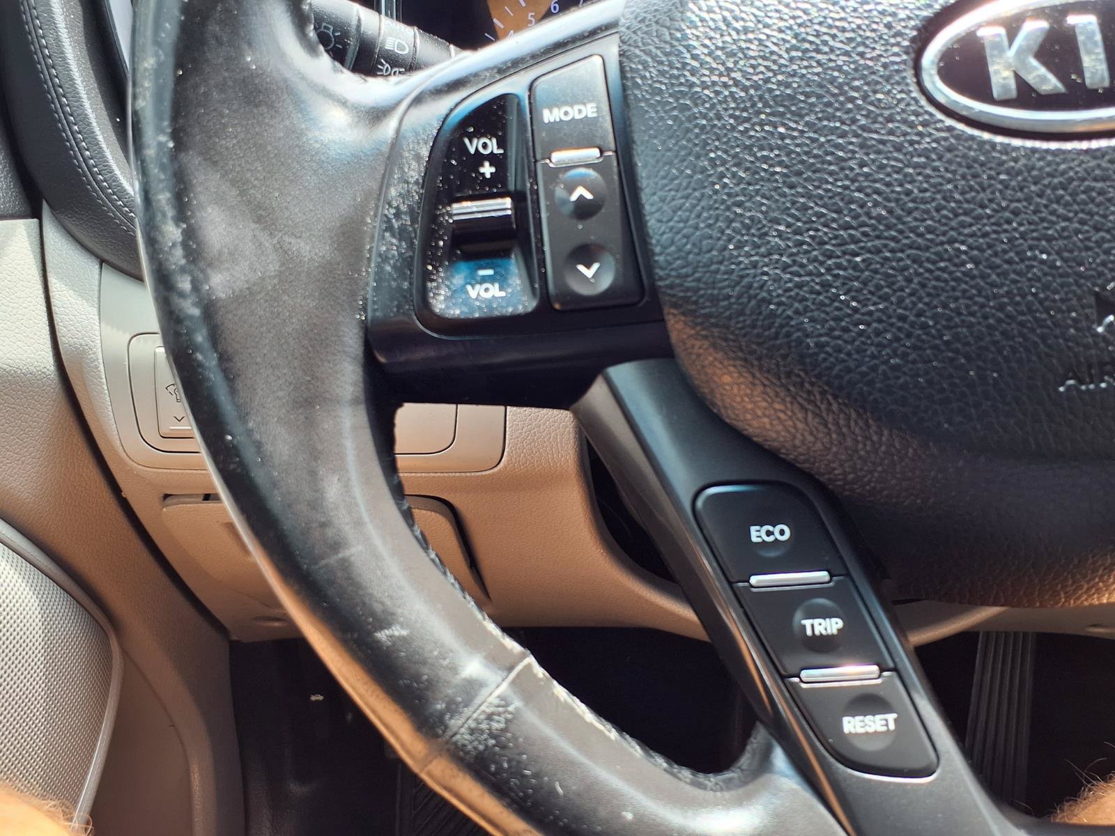 Used 2012 Kia Optima EX FWD image 18