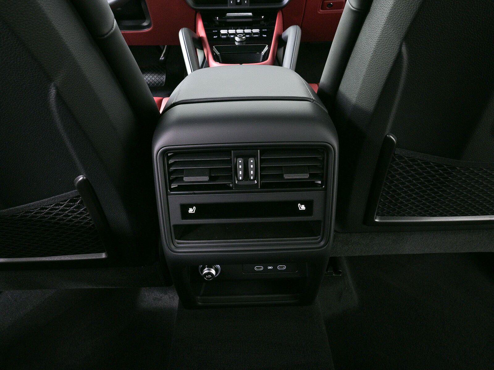 New 2026 Porsche Cayenne AWD/4WD image 19
