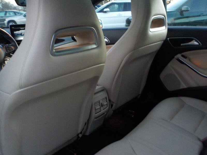 Used 2018 Mercedes-Benz CLA 250 w/ Premium Package image 19