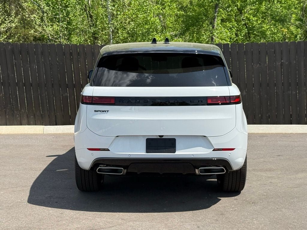 New 2026 Land Rover Range Rover Sport Dynamic SE AWD/4WD image 4