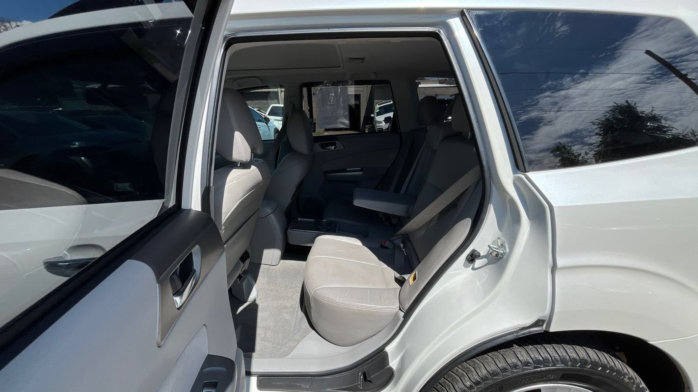 Used 2010 Subaru Forester 2.5X Limited AWD/4WD image 20