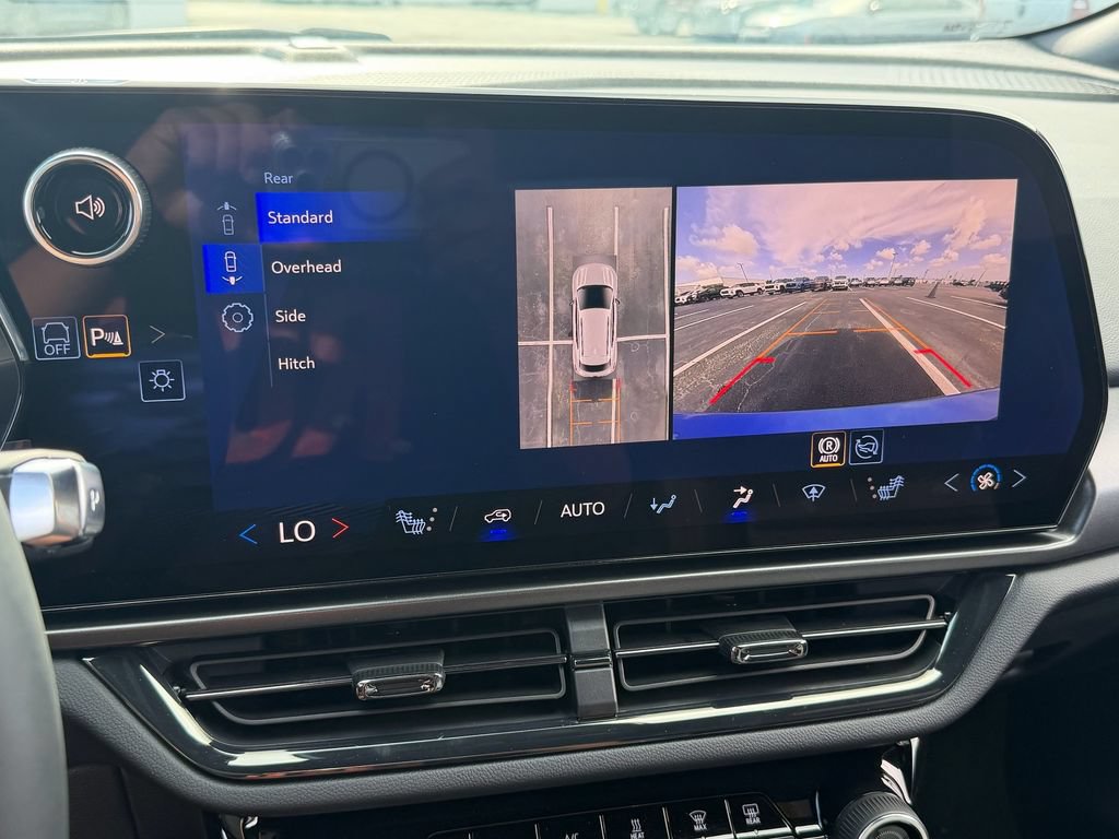 New 2026 Chevrolet Equinox EV RS w/ LPO, Active Package FWD image 14