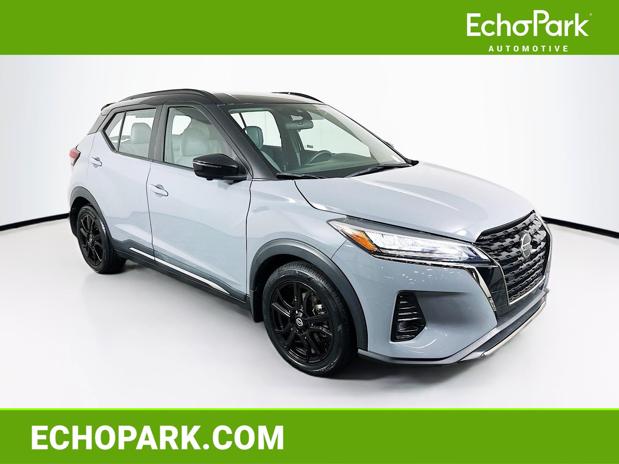 Used 2021 Nissan Kicks SR w/ SR Premium Package FWD image 1
