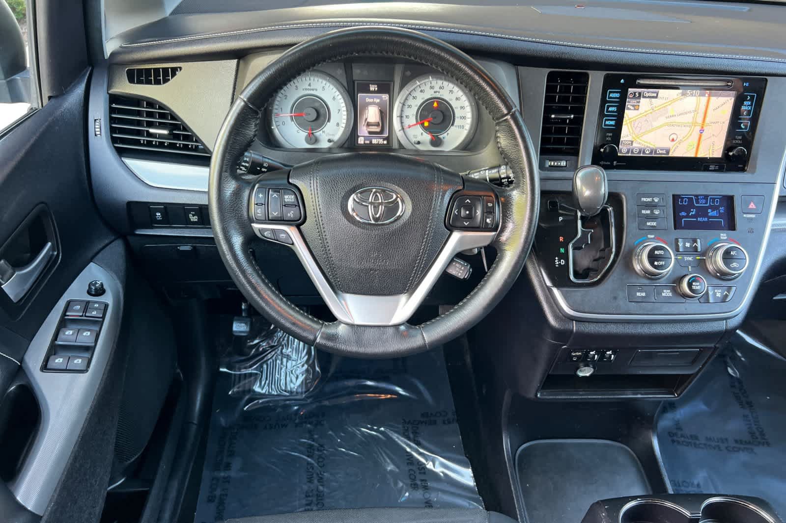 Used 2015 Toyota Sienna SE w/ SE Preferred Package FWD image 15