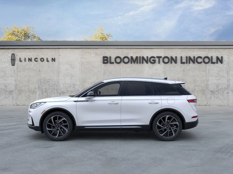 New 2024 Lincoln Corsair Reserve w/ Equipment Group 202A image 3