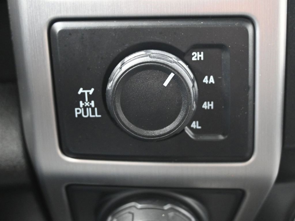 Used 2019 Ford F150 Platinum w/ Equipment Group 701A Luxury image 24