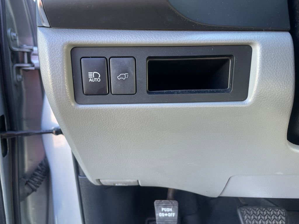 Used 2020 Toyota Sequoia Platinum AWD/4WD image 20