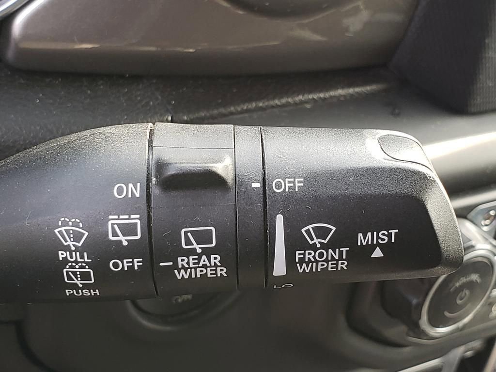 Used 2018 Jeep Wrangler Unlimited Sahara w/ Cold Weather Group image 36