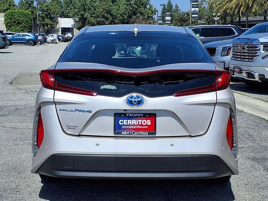 Used 2019 Toyota Prius Prime Advanced image 4