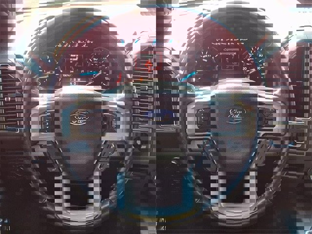 Used 2021 Ford Expedition XLT image 11