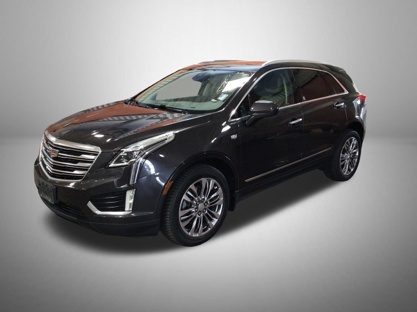 Used 2017 Cadillac XT5 Premium Luxury FWD image 1