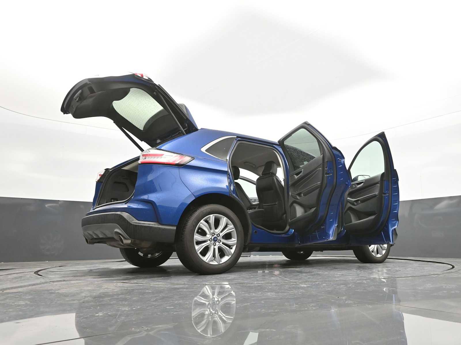 Used 2022 Ford Edge Titanium image 44