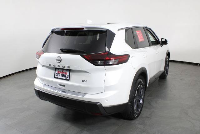 Certified 2024 Nissan Rogue SV FWD image 4