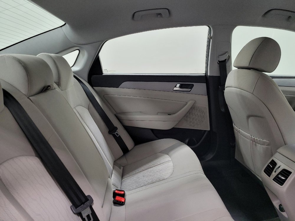 Used 2019 Hyundai Sonata Plug-In Hybrid image 19