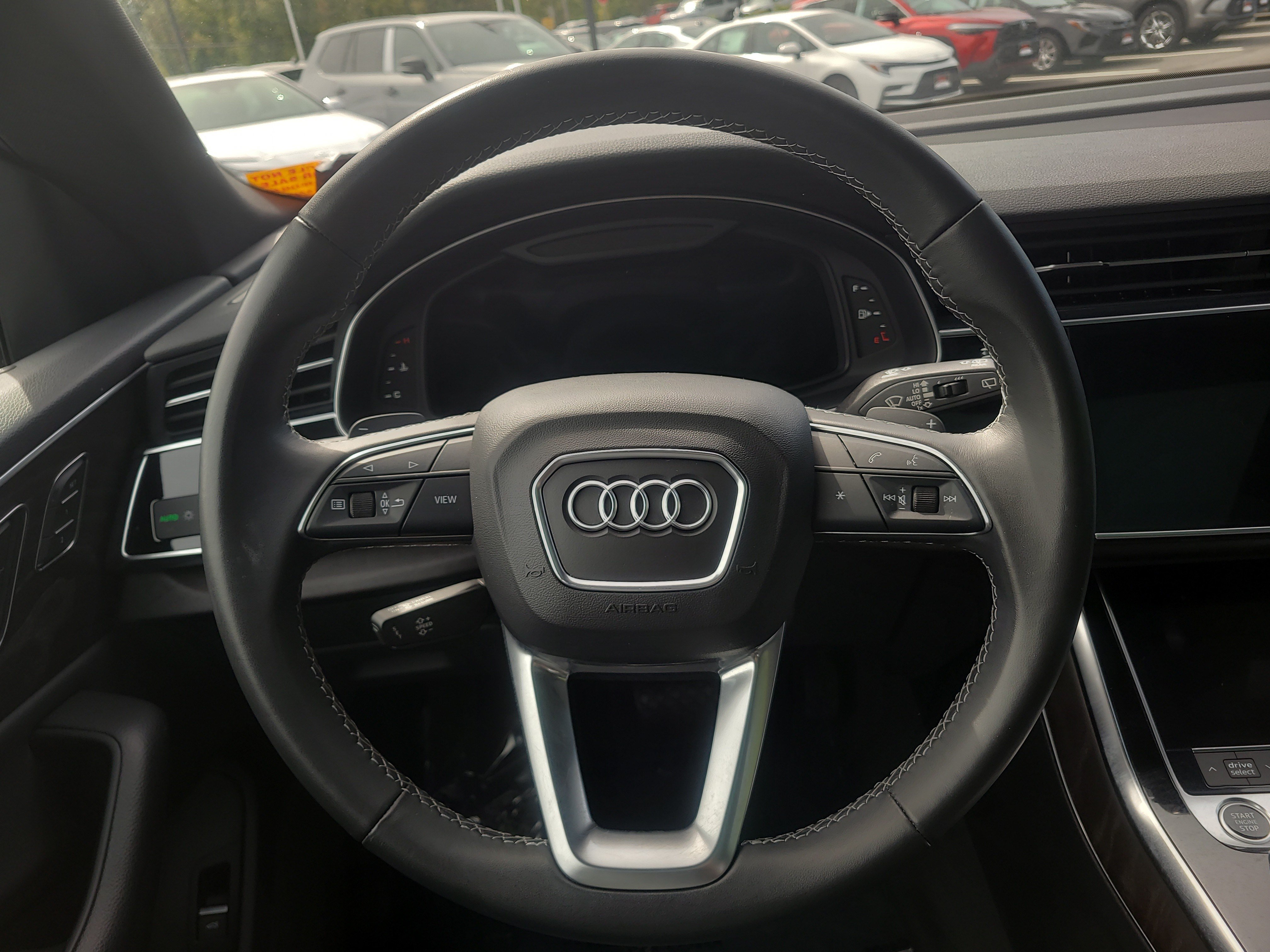 Used 2022 Audi Q8 Premium w/ Convenience Package AWD/4WD image 22