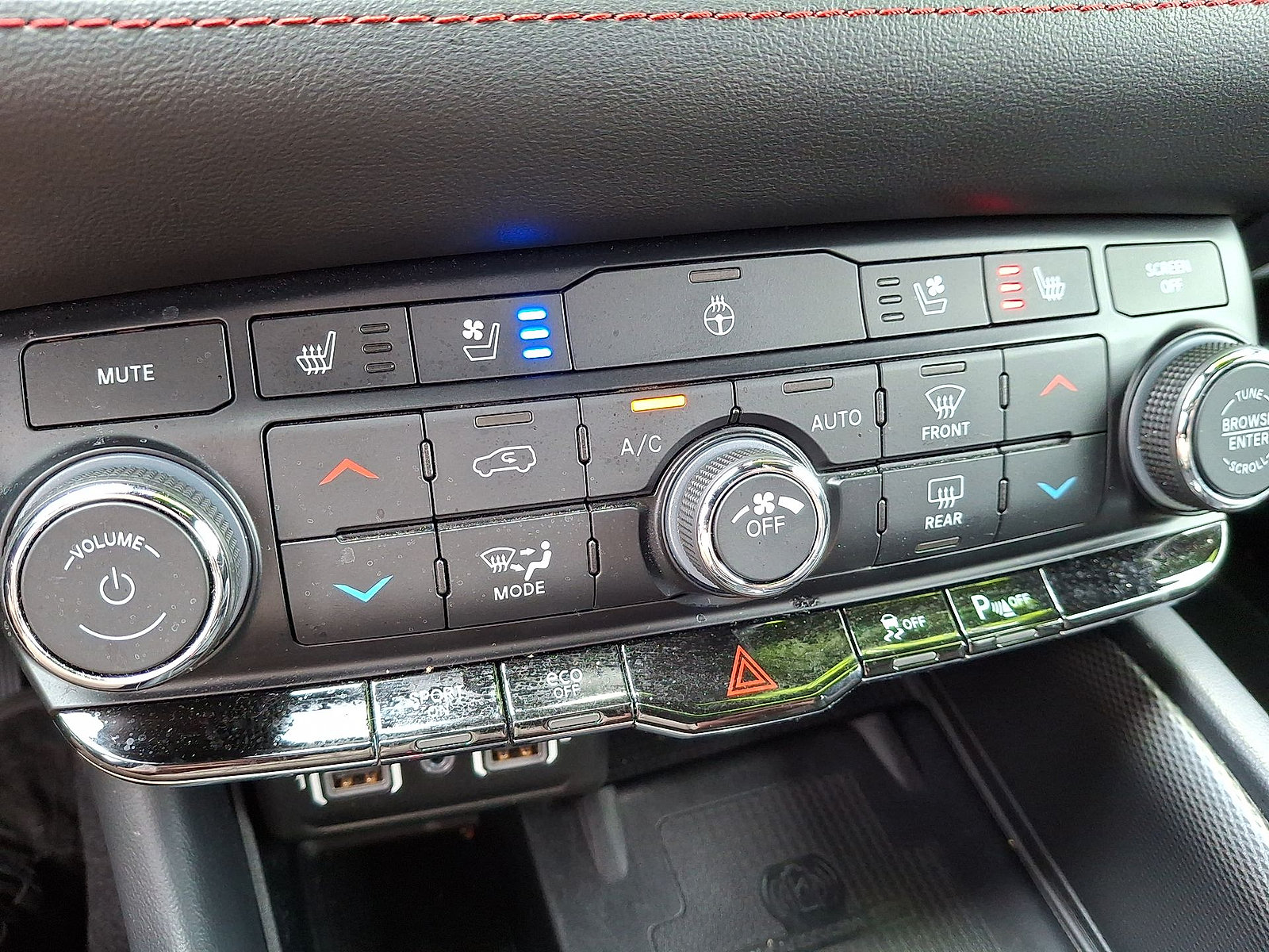 Used 2023 Dodge Durango R/T AWD/4WD image 19