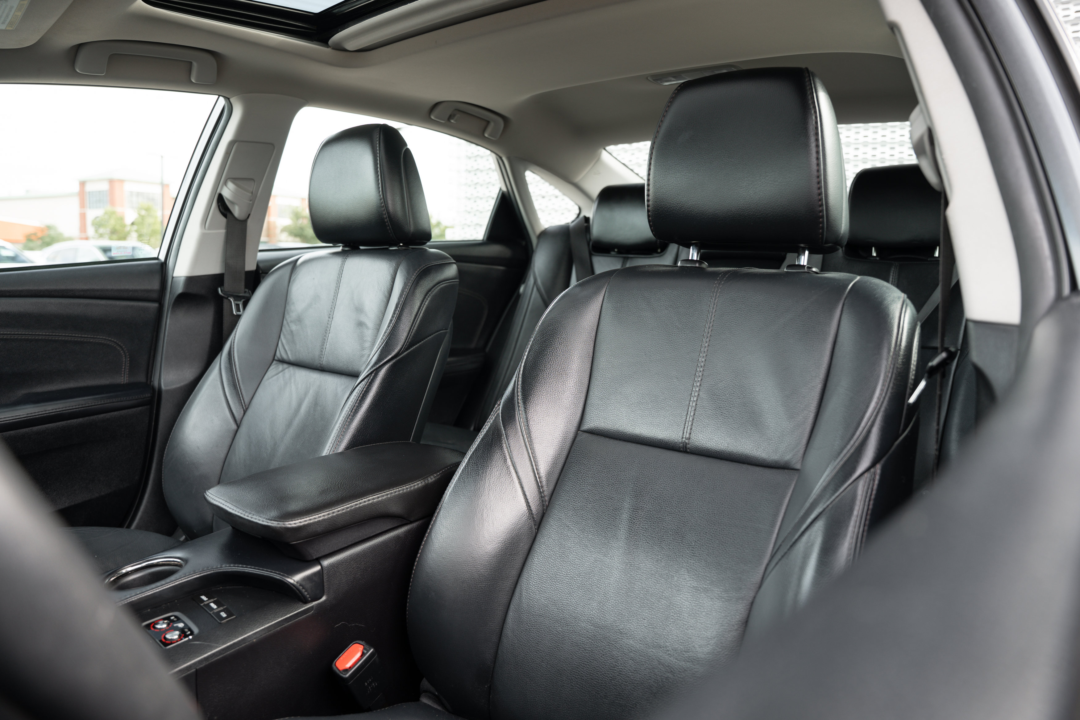 Used 2015 Toyota Avalon XLE Touring FWD image 19