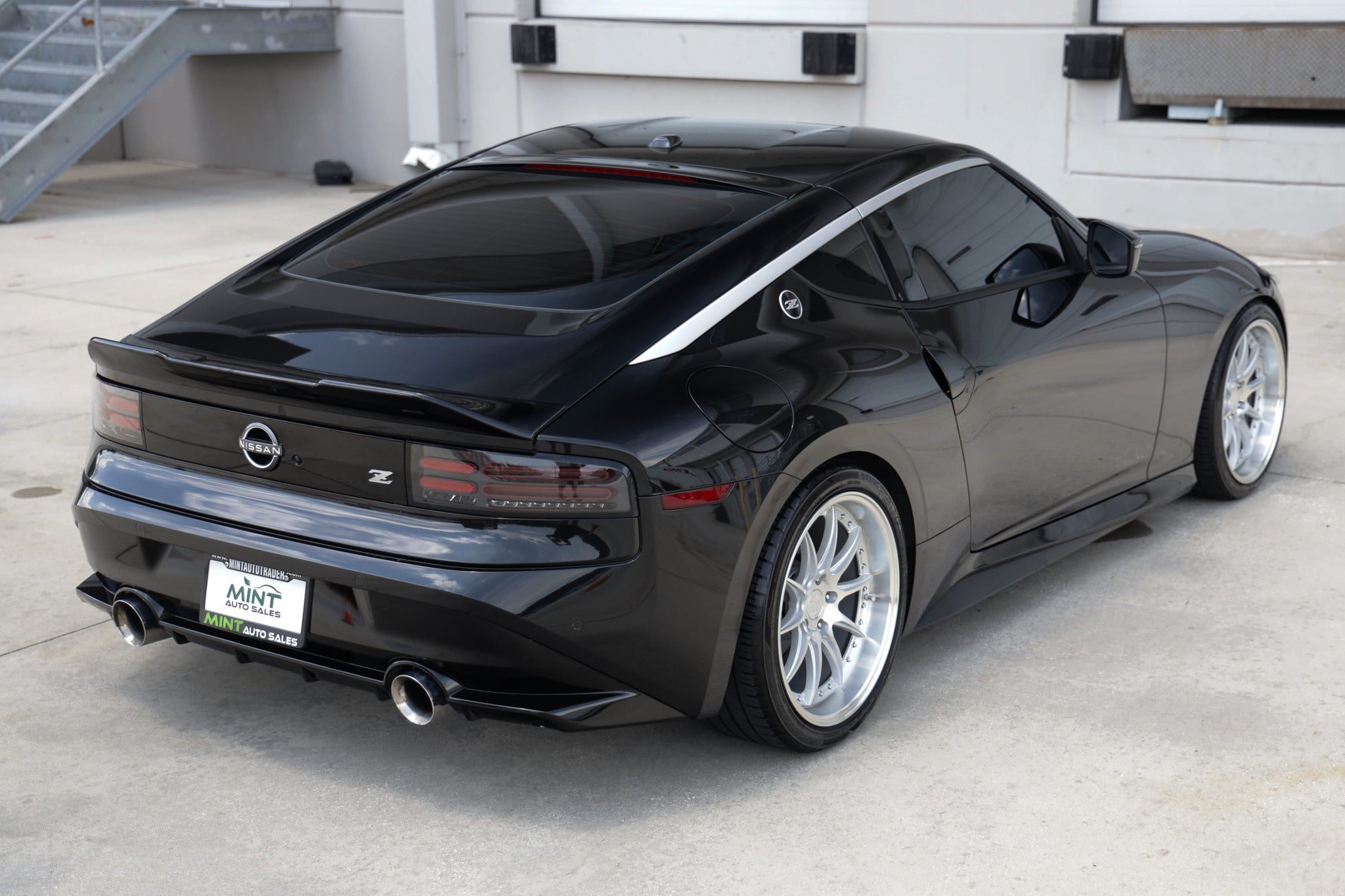 Used 2024 Nissan Z Sport w/ Floor Mat Package RWD image 16