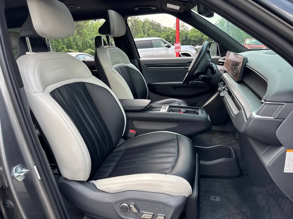 Used 2024 Kia EV9 GT-Line AWD/4WD image 9