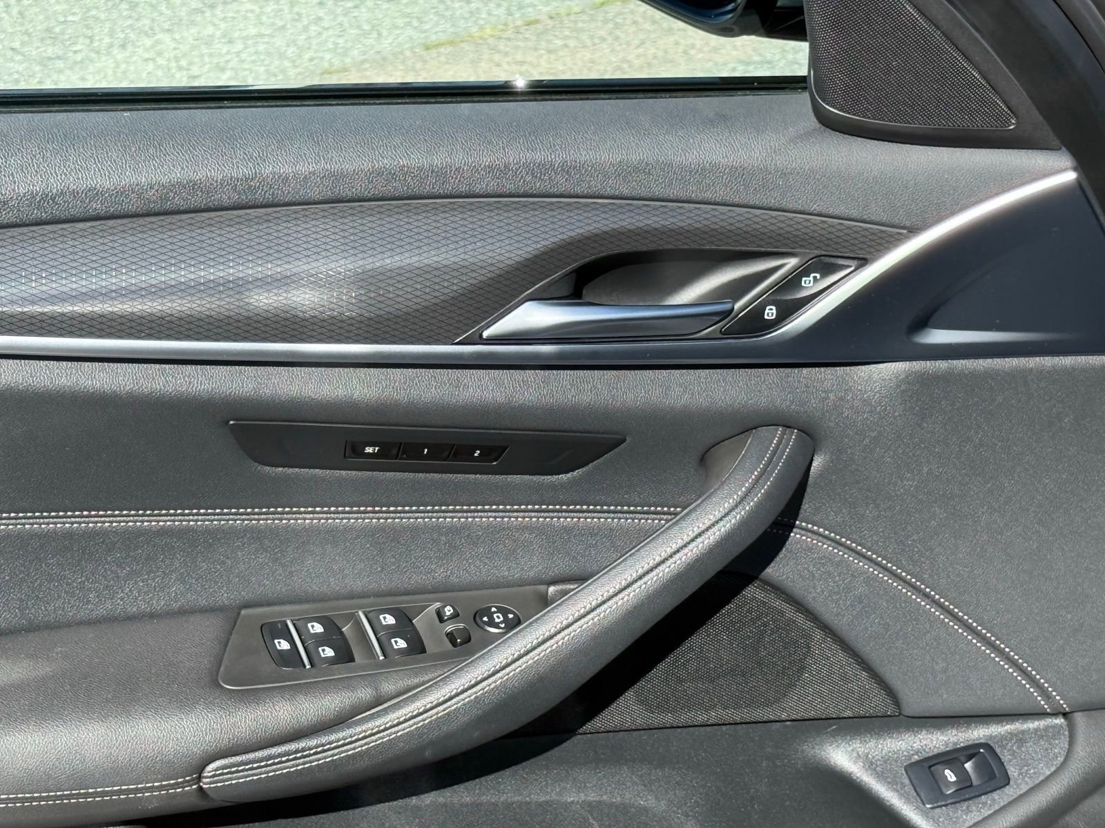 Used 2023 BMW 540i 540i w/ M Sport Package image 20