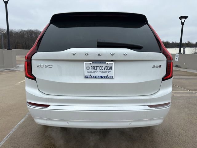 New 2026 Volvo XC90 B6 Plus w/ Protection Package image 6