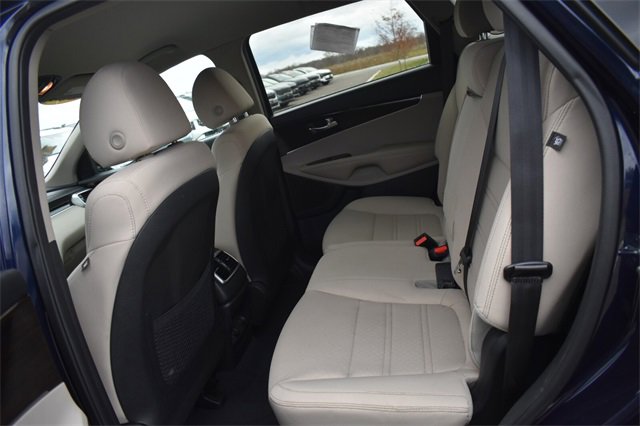 Used 2020 Kia Sorento LX w/ LX I4 Convenience Package image 17