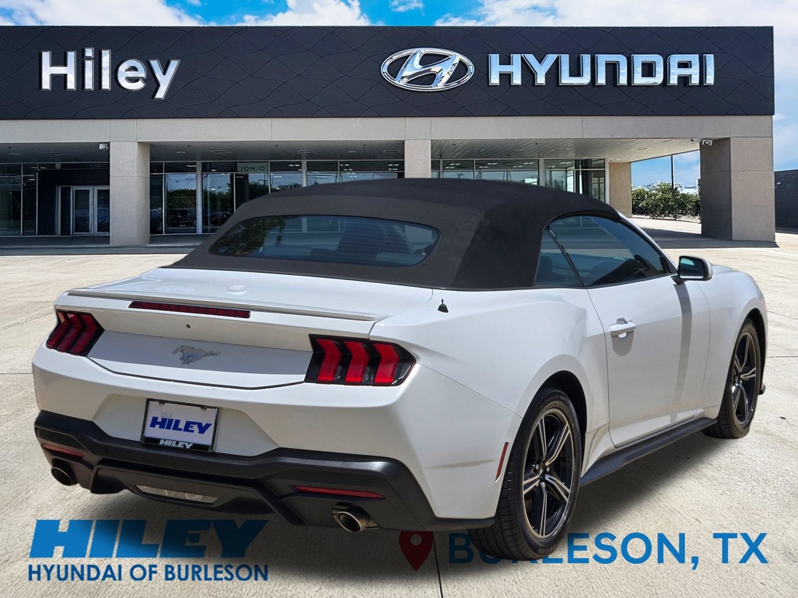 Used 2024 Ford Mustang Premium RWD image 4