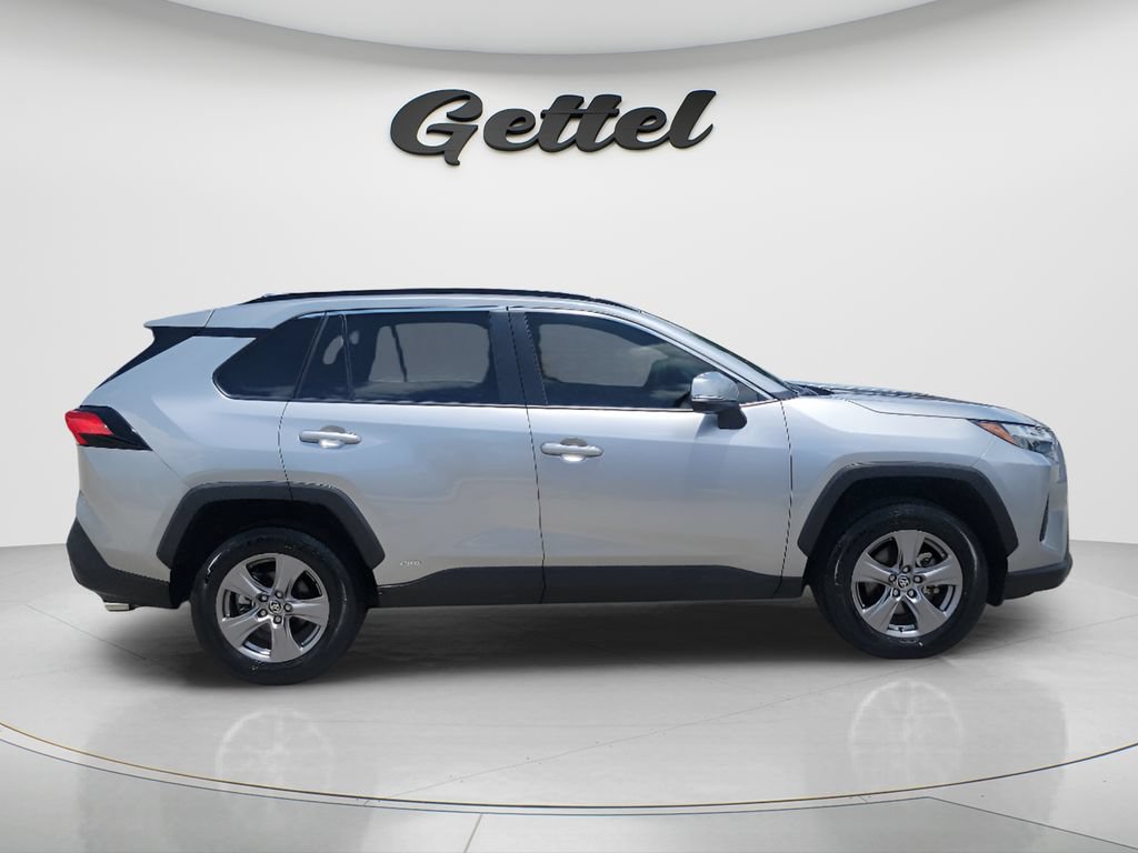 Certified 2025 Toyota RAV4 XLE AWD/4WD image 4