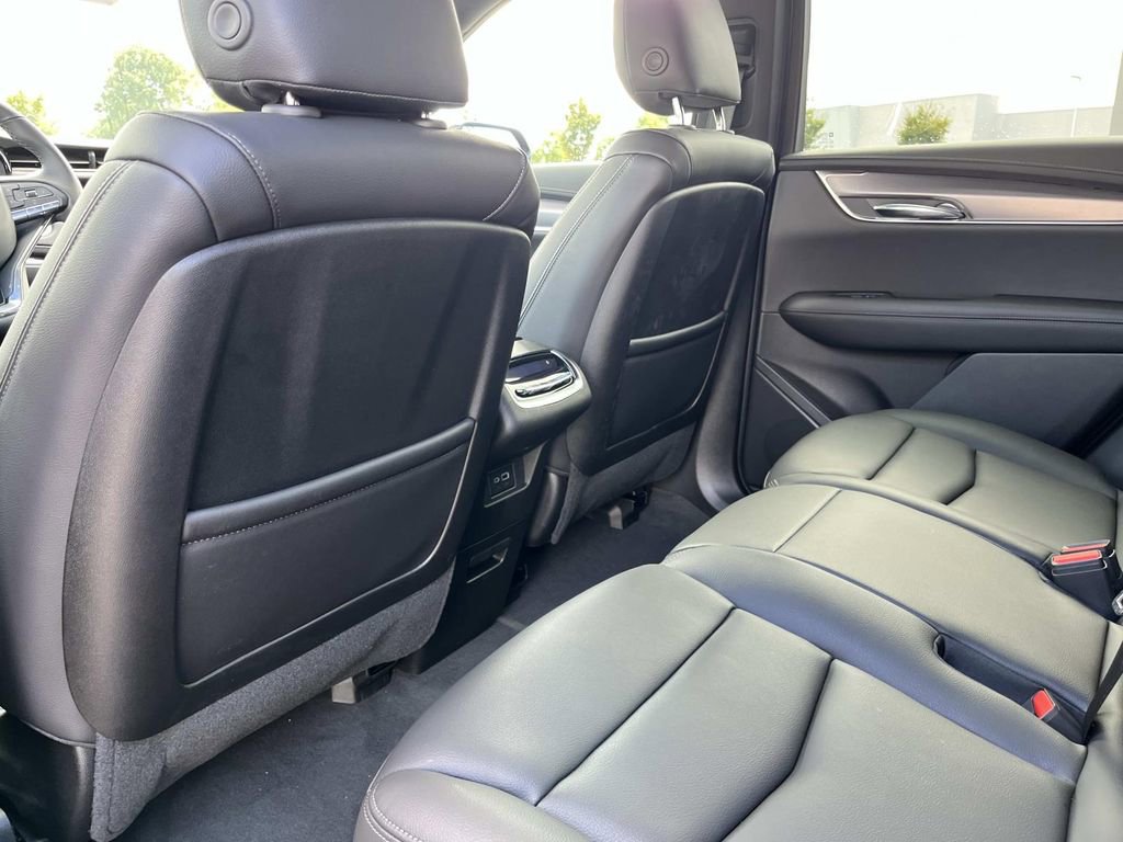 New 2025 Cadillac XT6 Luxury image 20
