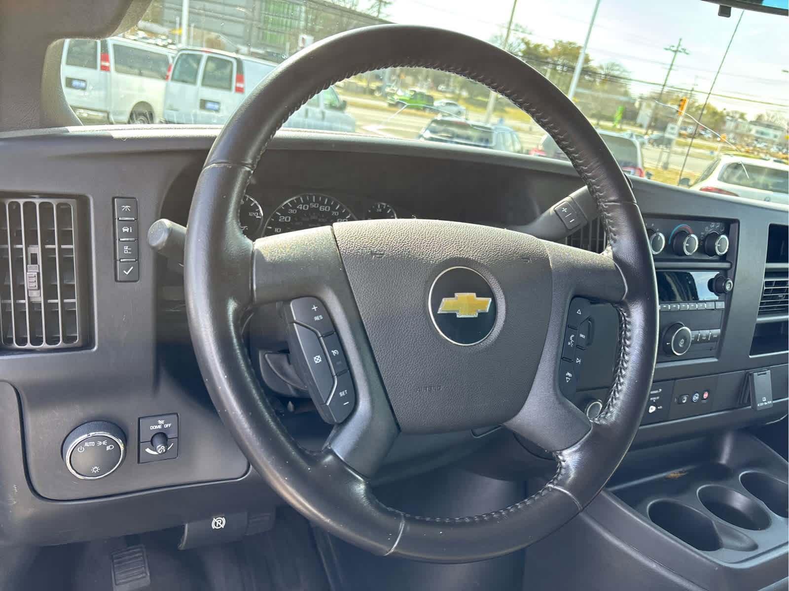 Used 2021 Chevrolet Express 3500 w/ Driver Convenience Package image 9