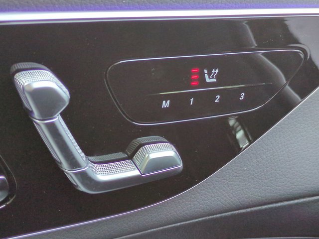 Used 2026 Mercedes-Benz GLC 300 image 22
