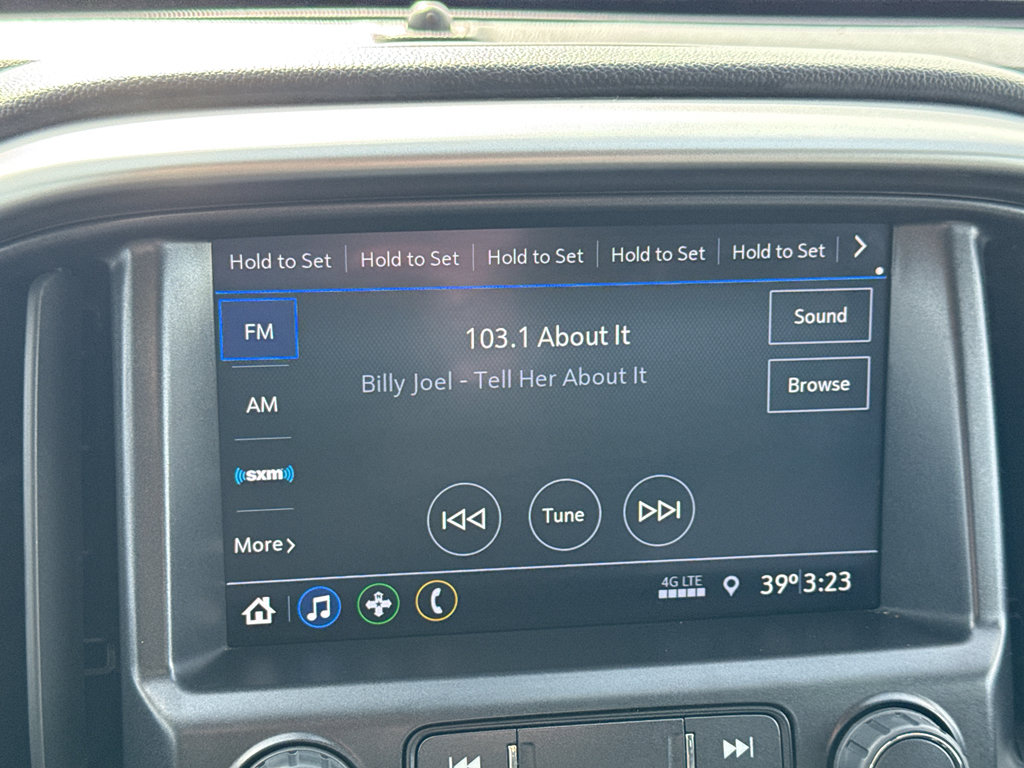 Used 2022 Chevrolet Colorado LT w/ Luxury Package image 19