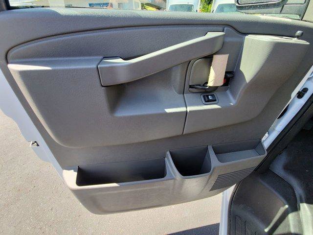 New 2026 Chevrolet Express 2500 w/ Driver Convenience Package RWD image 19