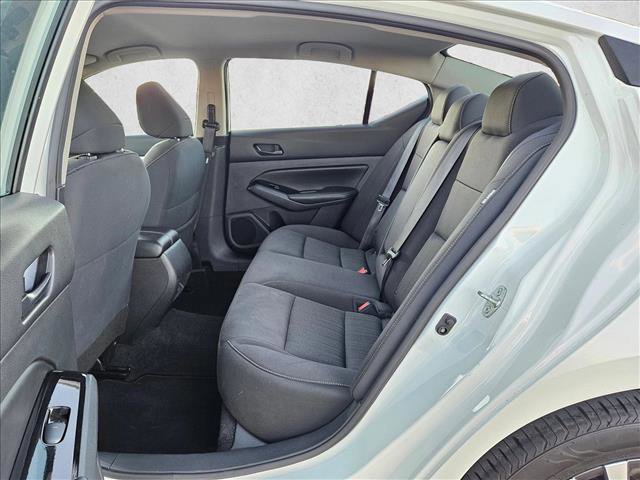 Used 2023 Nissan Altima 2.5 SV image 17