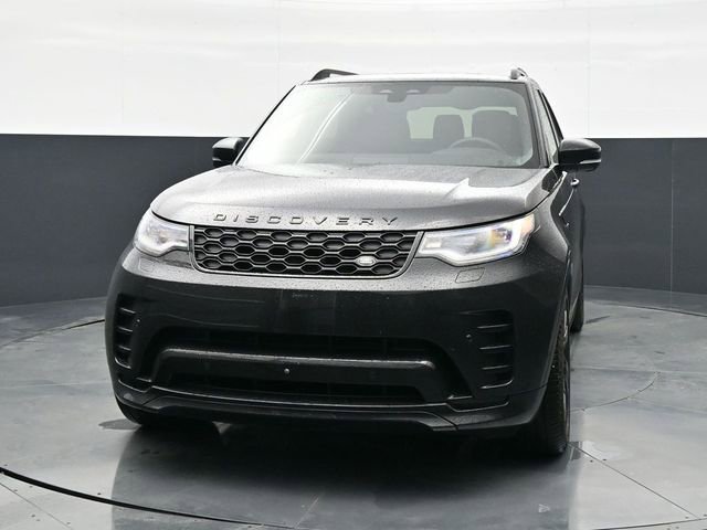 Used 2024 Land Rover Discovery Dynamic SE AWD/4WD image 2