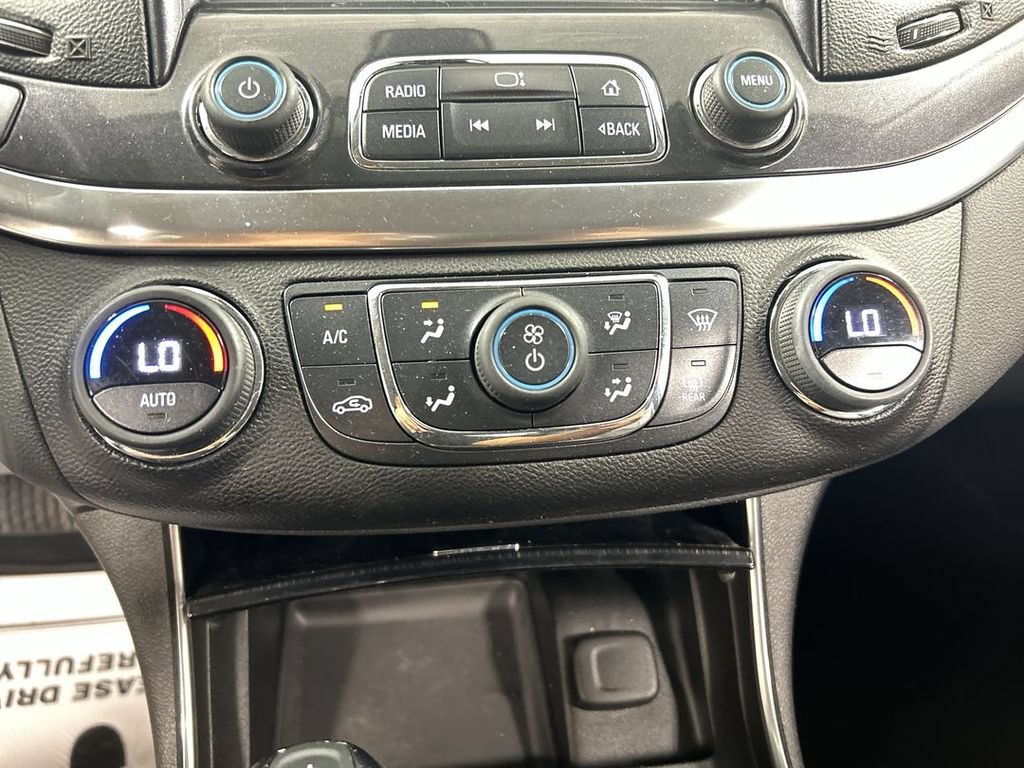 Used 2016 Chevrolet Impala LT w/ Convenience Package FWD image 16