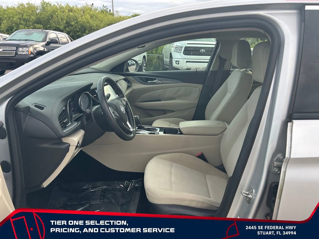Used 2018 Buick Regal Preferred w/ Sights and Sounds Package FWD image 12