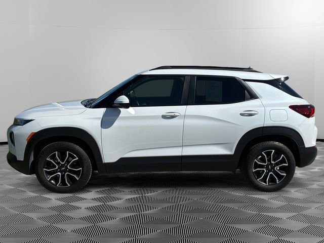 Certified 2023 Chevrolet TrailBlazer ACTIV w/ Sun and Liftgate Package FWD image 2