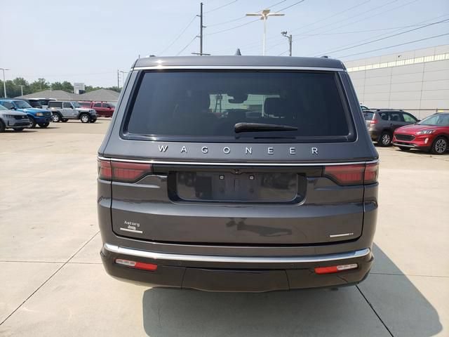 Used 2022 Jeep Wagoneer Series II AWD/4WD image 5