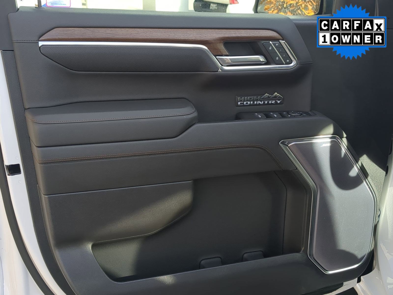 Used 2023 Chevrolet Silverado 1500 High Country w/ Technology Package image 10