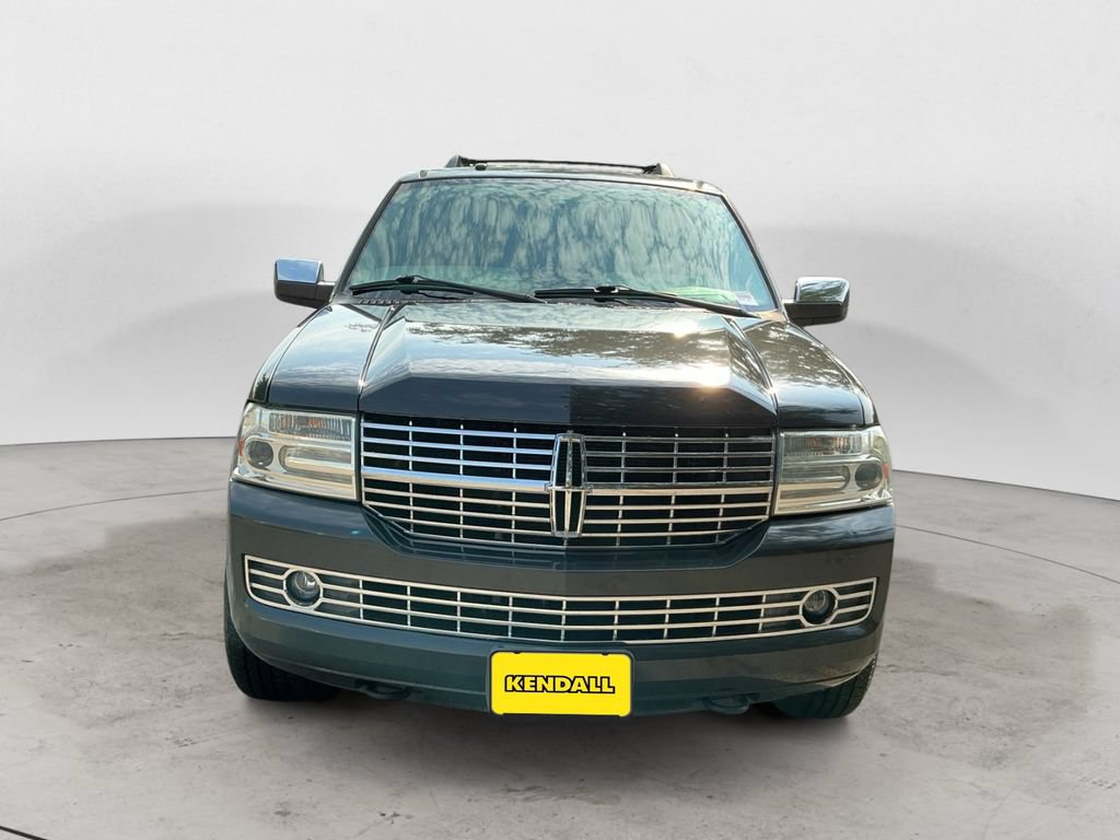 Used 2007 Lincoln Navigator 4WD image 2