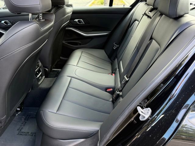 Used 2025 BMW 330i xDrive Sedan w/ Convenience Package AWD/4WD image 31