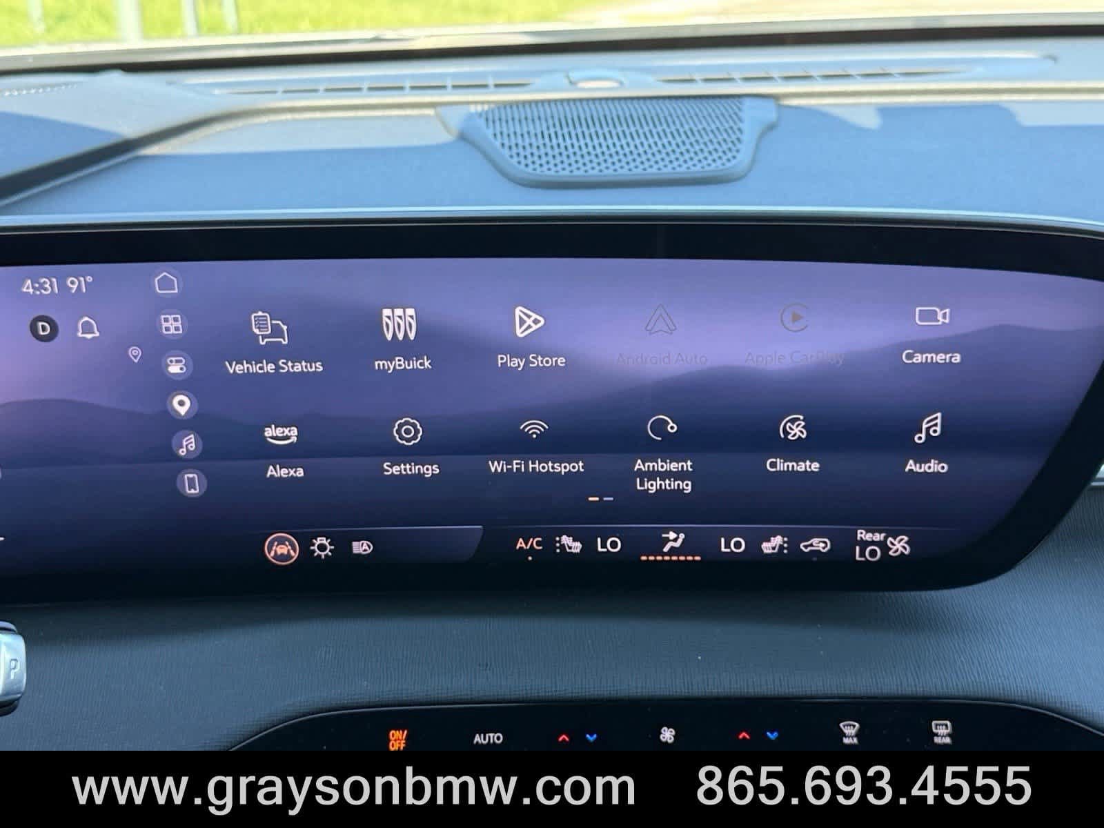 Used 2025 Buick Enclave Preferred AWD/4WD image 26